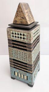 Froukje Dijkstra - Toren met openingen
